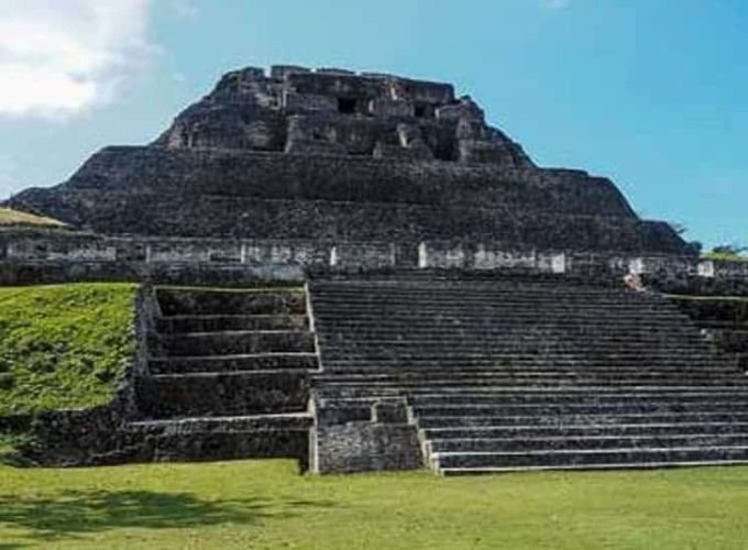 Private Tour : Xunantunich Cave Tubing and Zip line